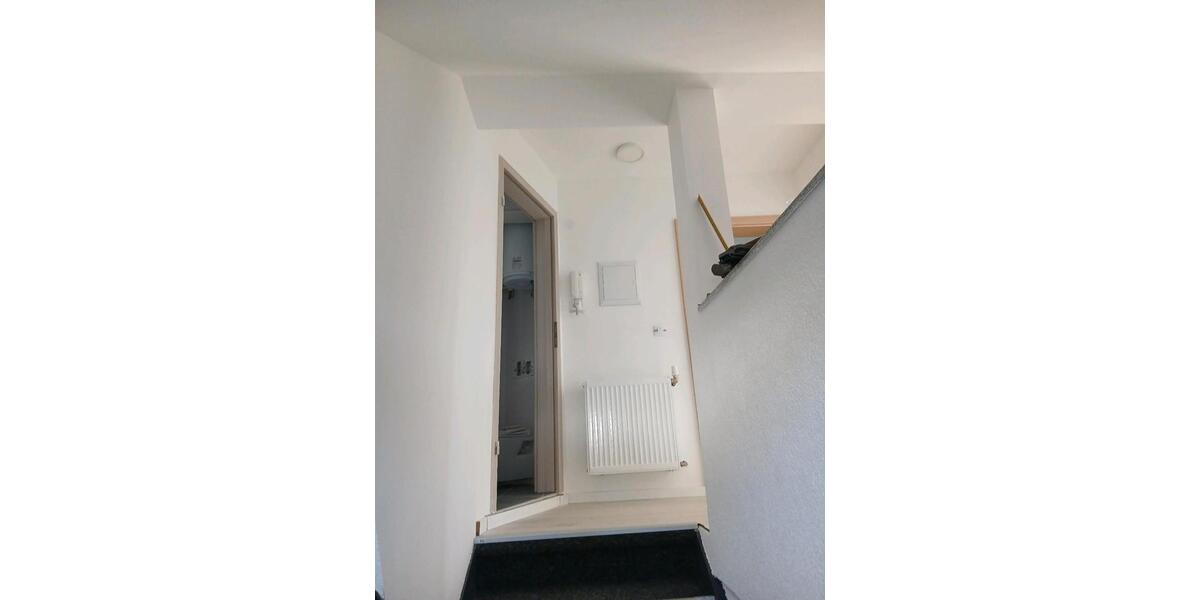 Dachgeschoßwohnung Eggenfelden - 4 Zimmer, 85 m&sup2;, 11&euro; | Angebot:26413715