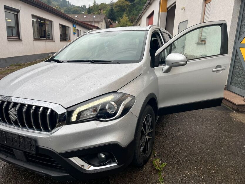 Suzuki SX4 50.450 km 14.700 € Ottenhöfen 77883