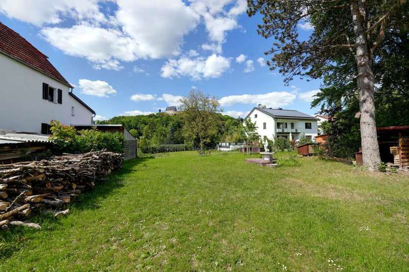 Grundstück zu verkaufen in Coburg 265.000 € 680 m²