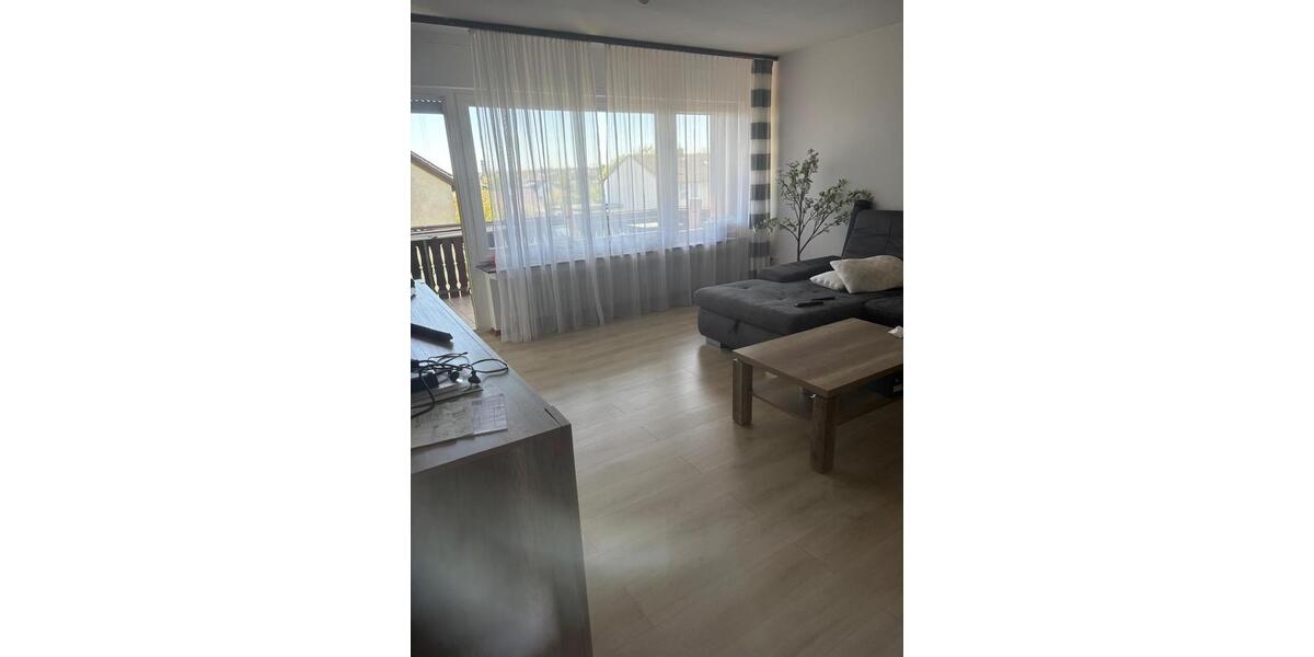 Etagenwohnung Vellmar - 4 Zimmer, 100 m&sup2;, 850&euro; | Angebot:26660252