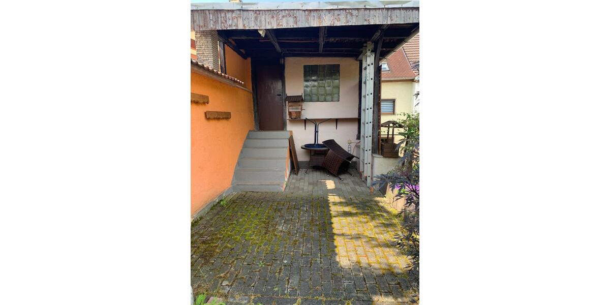 Reihenhaus Werdau - 9 Zimmer, 180 m&sup2;, 89.000&euro; | Angebot:25900449
