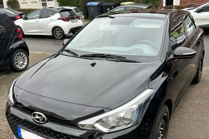 Hyundai i20 146.000 km 6.000 € Essen 45144