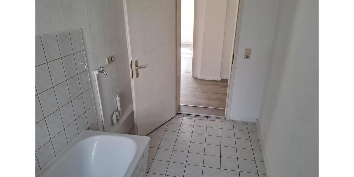 Etagenwohnung Aue-Bad Schlema Bad Schlema - 3 Zimmer, 63 m&sup2;, 300&euro; | Angebot:26374946