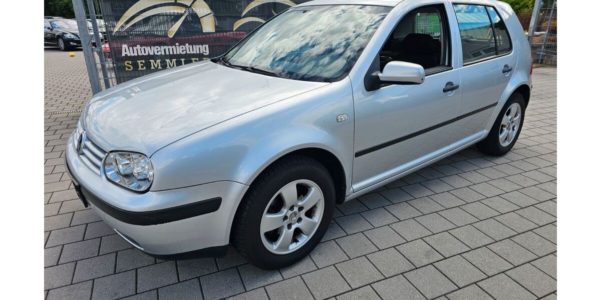 VW Golf 129.332 km 3.999 &euro; Schwandorf 92421