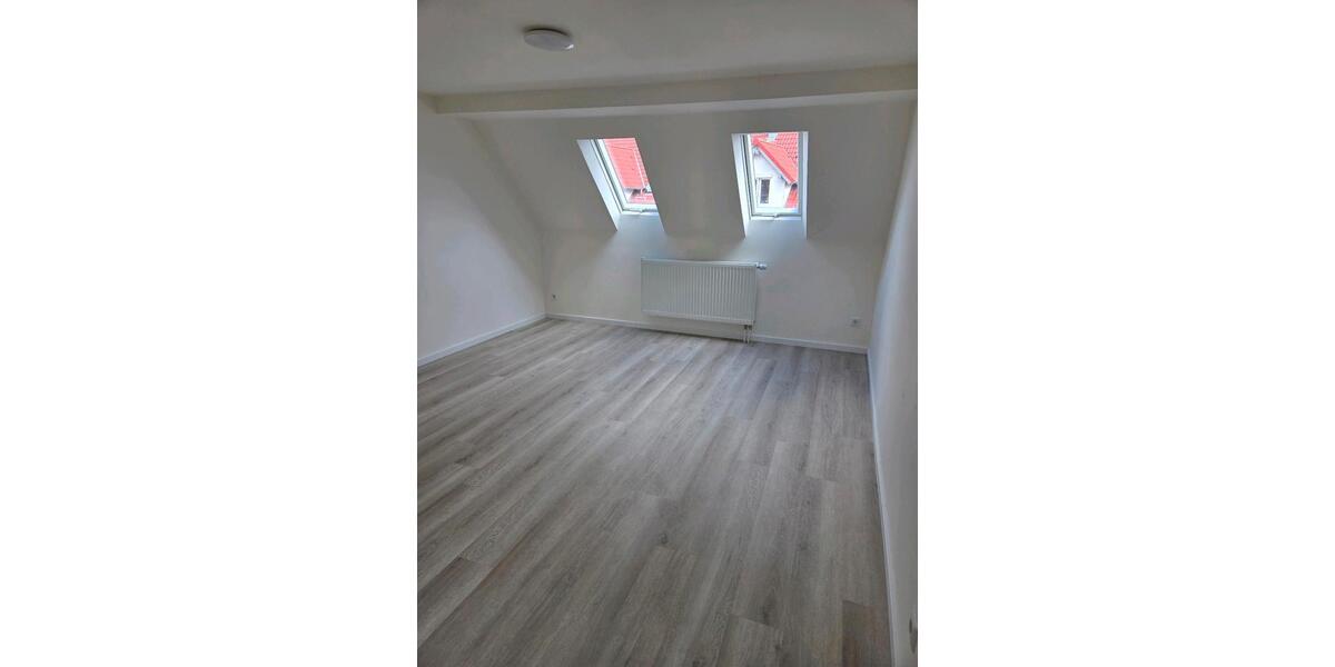 Etagenwohnung Reutlingen - 4 Zimmer, 85 m&sup2;, 1.200&euro; | Angebot:25446936
