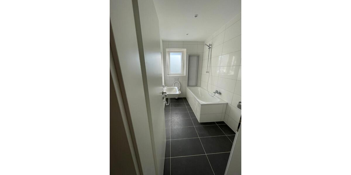 Erdgeschoßwohnung Gründau - 3 Zimmer, 63 m&sup2;, 855&euro; | Angebot:26366719