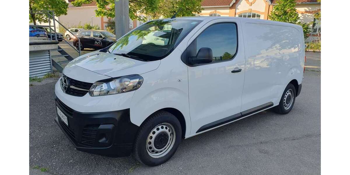 Opel Vivaro 75.000 km 13.900 &euro; München 81825