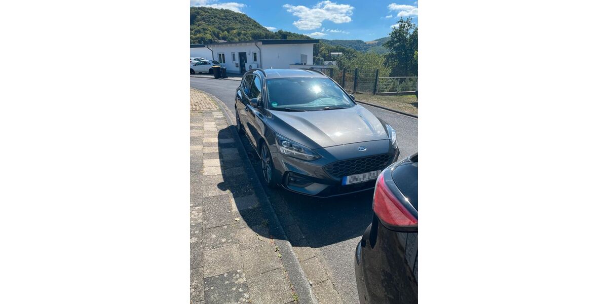Ford Focus 57.000 km 22.000 &euro; Heimbach 52396