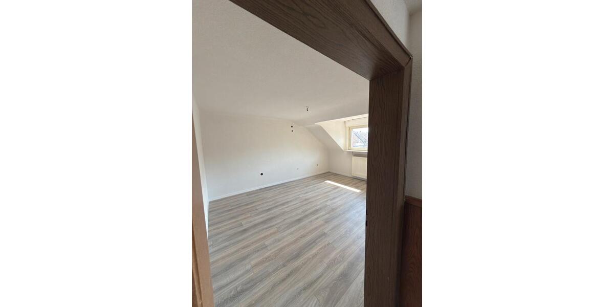 Einfamilienhaus Überherrn - 6 Zimmer, 180 m&sup2;, 219.000&euro; | Angebot:26250262