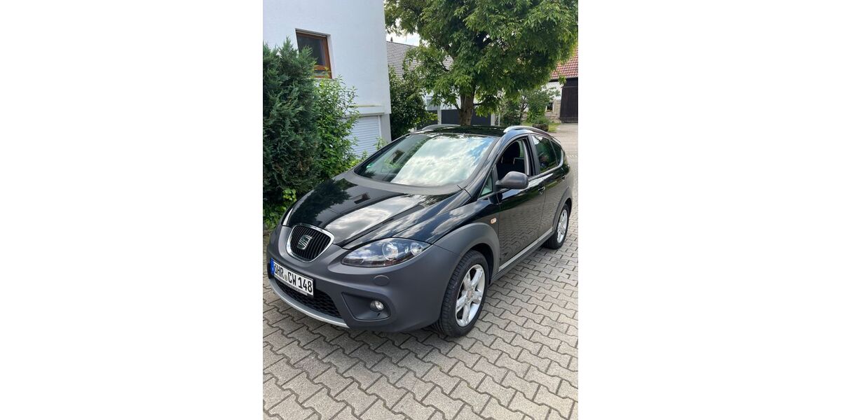 Seat Altea 195.000 km 7.777 &euro; Offenbach 63068