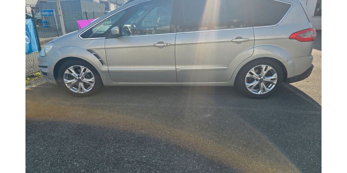 Ford S-Max 267.000 km 6.999 &euro; Offenbach 63067