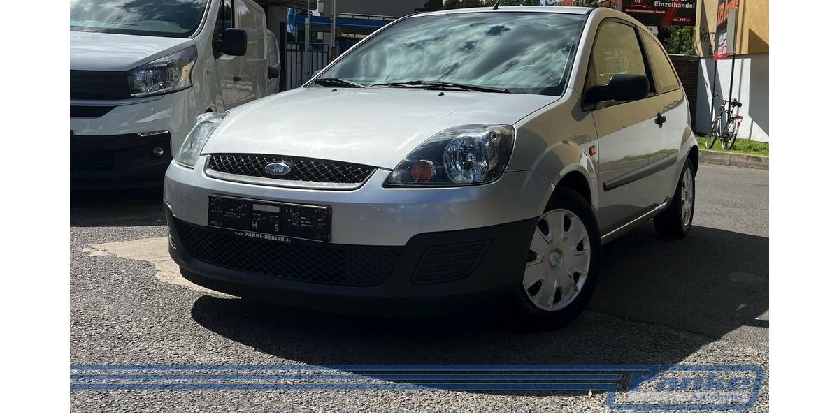 Ford Fiesta Ambiente 1.3*Radio/CD*AUX*Klima* 245.511 km 1.390 &euro; Berlin 13187