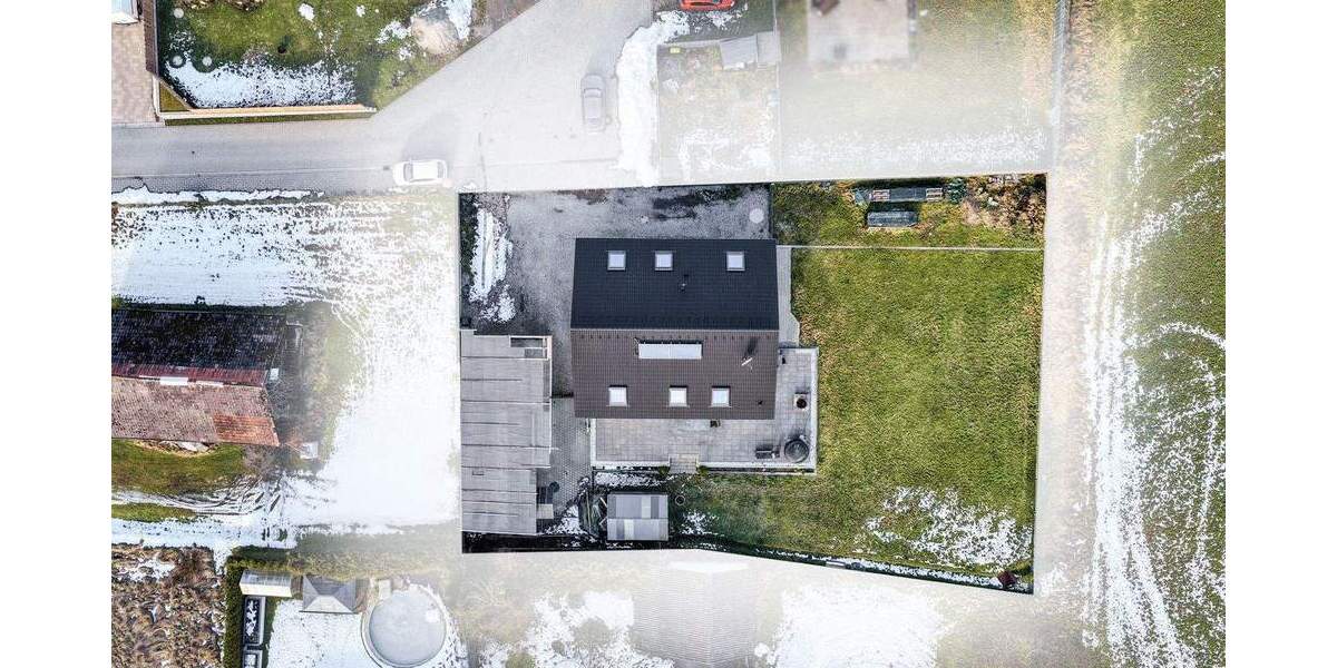 Mehrfamilienhaus, Wohnhaus Neunburg vorm Wald Kröblitz - 6 Zimmer, 224 m&sup2;, 529.000&euro; | Angebot:25680323