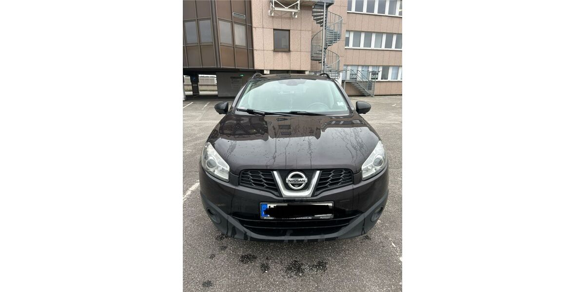 Nissan Qashqai 218.000 km 4.900 &euro; Hamburg 22115