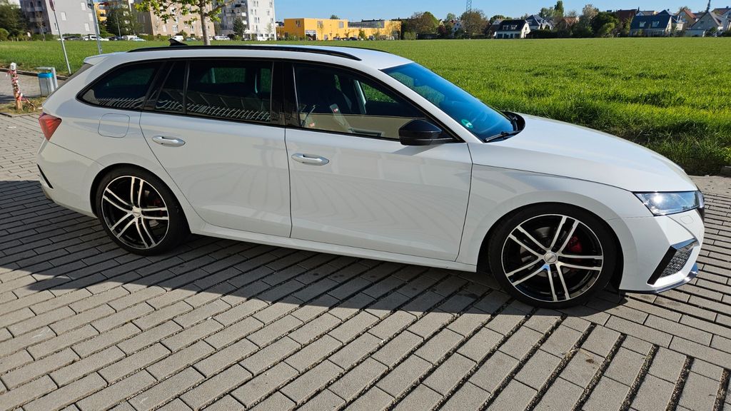 Skoda Octavia 164.000 km 21.600 &euro; Erding 85435