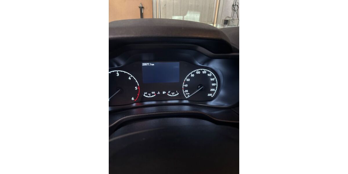 Ford Tourneo Connect 23.577 km 22.500 &euro; Rheinböllen 55494
