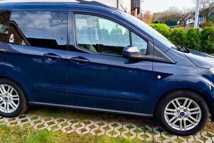 Ford Tourneo Courier 155.392 km 4.500 &euro; Glinde 21509