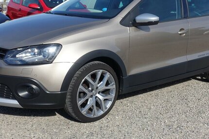 VW Polo Cross BMTS-S Kamera PDC DAB 8x Alu Xenon 97.700 km 15.950 € Neumarkt/OPf 92318