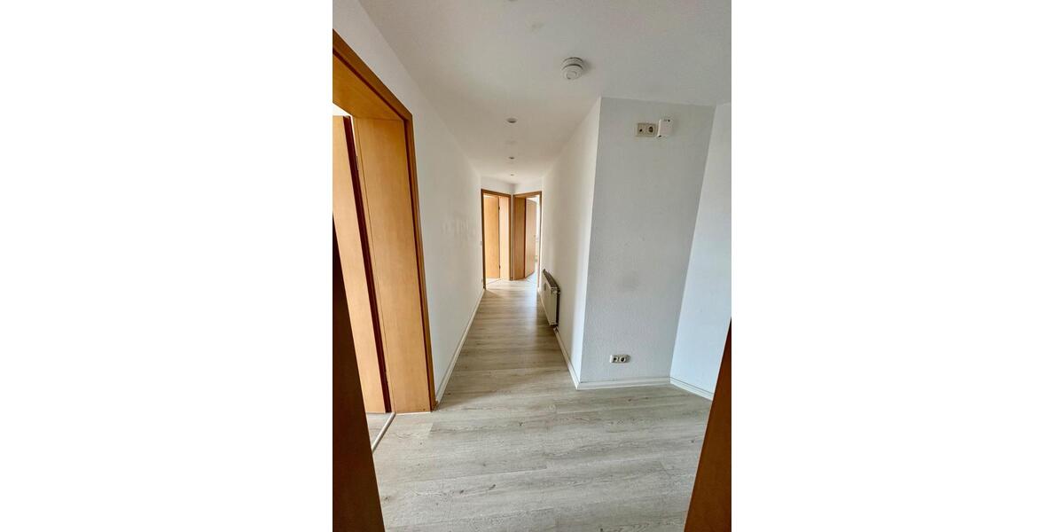Dachgeschoßwohnung Bad Blankenburg - 4 Zimmer, 100 m&sup2;, 650&euro; | Angebot:25904164