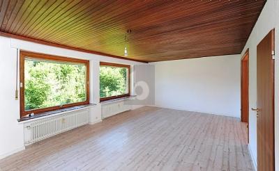 VERMIETETE EINHEIT + GARTEN & VIEL PLATZ - Zweifamilienhaus Bad Karlshafen | Angebot:26900700