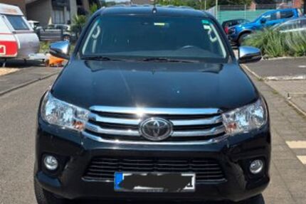 Toyota Hilux 173.400 km 21.900 &euro; Bergheim 50126
