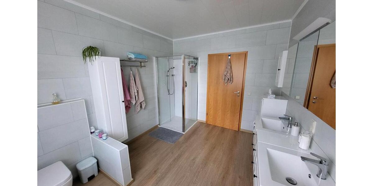 Bungalow Papenburg - 4 Zimmer, 140 m&sup2;, 340.000&euro; | Angebot:26877863