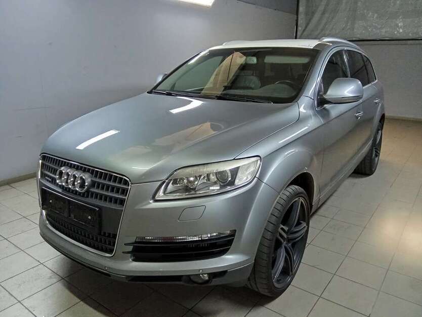 Q7