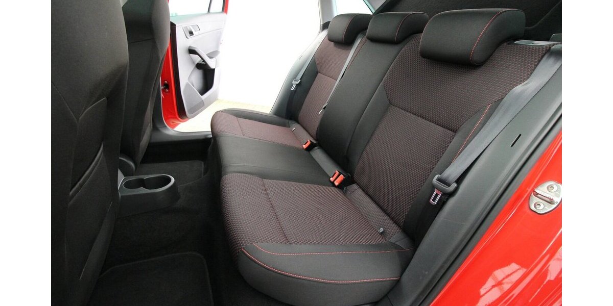 Skoda Rapid 1.2 TSI Spaceback Style Plus XENON+PANO 149.251 km 7.290 &euro; Hagenow 19230