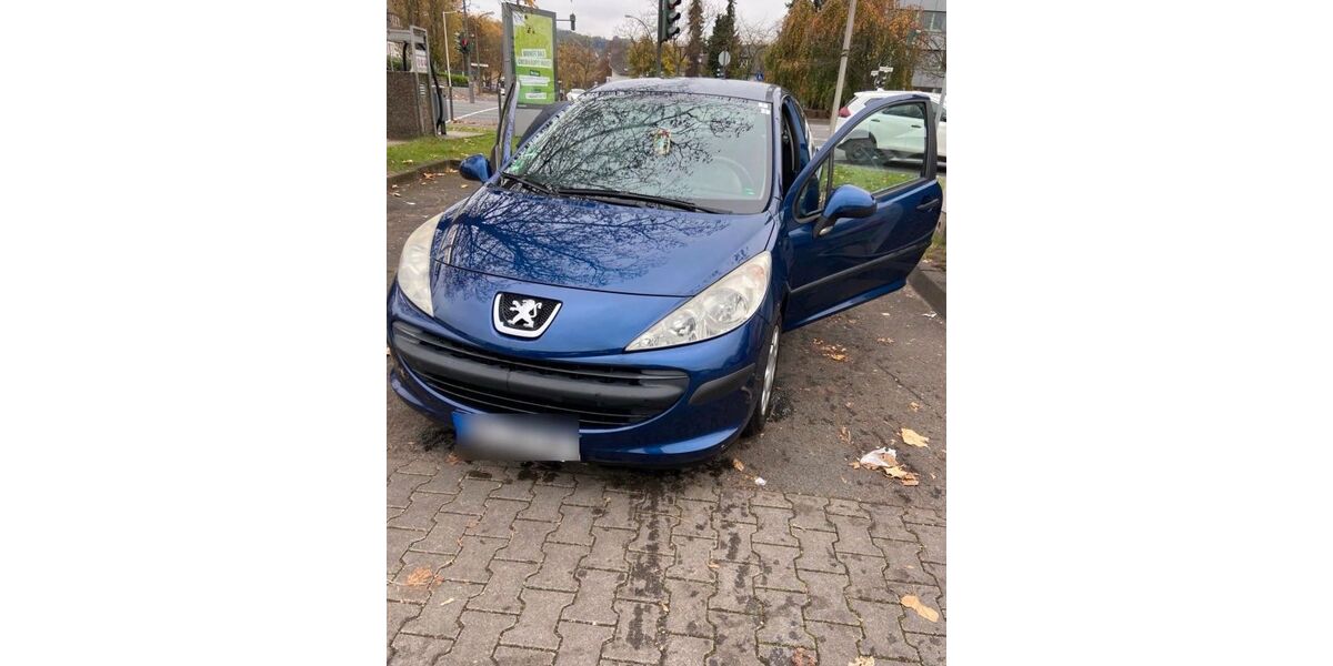 Peugeot 207 118.200 km 1.950 &euro; Königswinter 53639