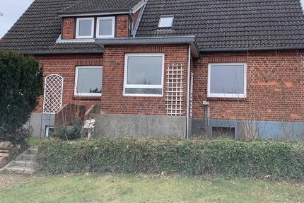 Wohnung Salzhausen - 5 Zimmer, 151 m&sup2;, 1.500&euro; | Angebot:26046993