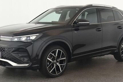 VW Tiguan 9.600 km 50.484 € Düsseldorf 40233