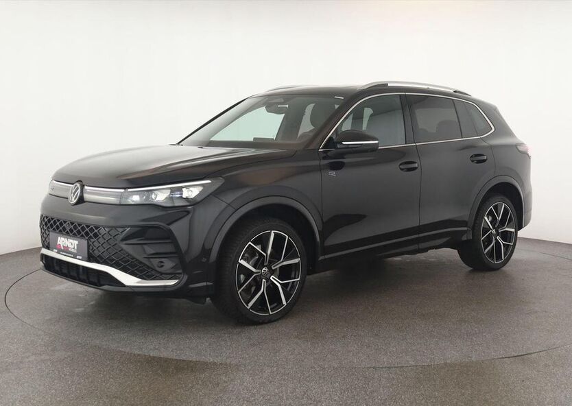 VW Tiguan 9.600 km 50.484 € Düsseldorf 40233