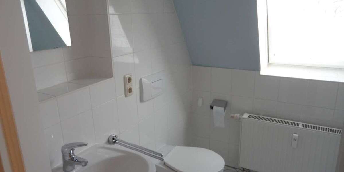 Etagenwohnung Zwickau Pölbitz - 2 Zimmer, 43 m&sup2;, 310&euro; | Angebot:26439521