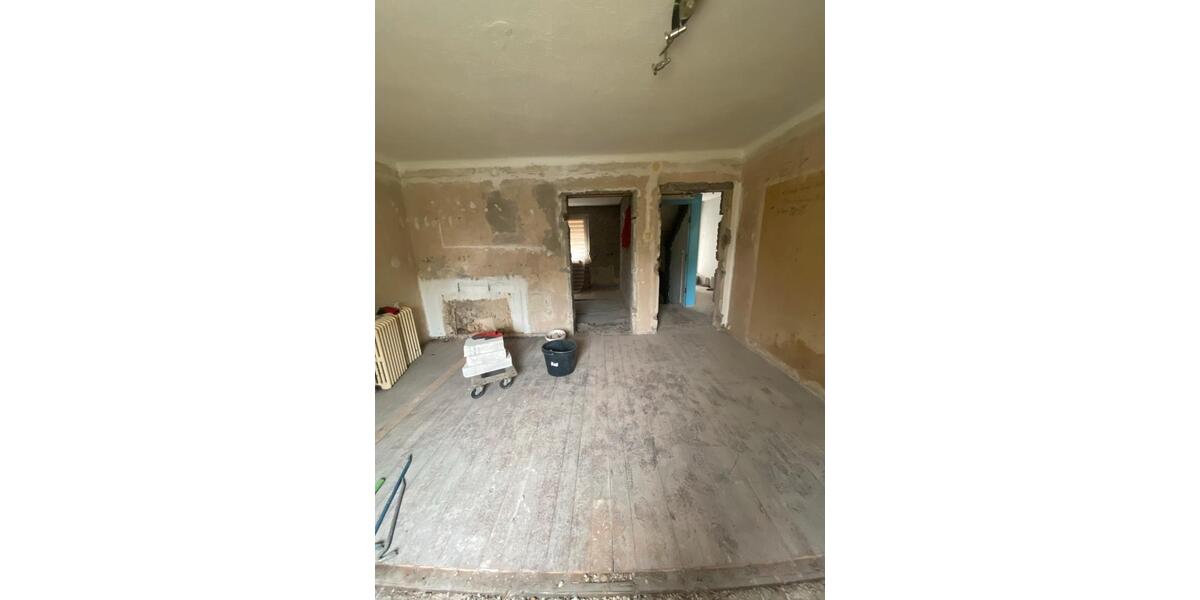 Doppelhaushälfte Weißenfels - 7 Zimmer, 120 m&sup2;, 125.000&euro; | Angebot:26982561