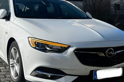 Opel Insignia 141.500 km 12.100 &euro; Elz 65604