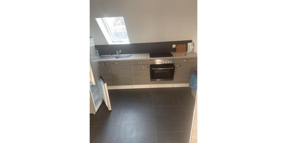 MehrfamilienhausNebengelassGarangenkomplex Süplingen zimmer