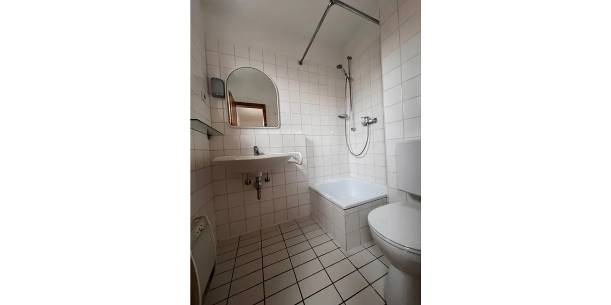 Etagenwohnung Rosenheim Egarten - 1 Zimmer, 28 m&sup2;, 750&euro; | Angebot:25561081