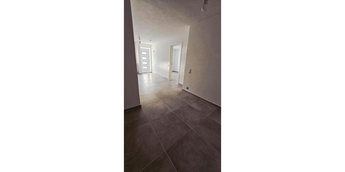 Schöne 2 Zimmer keller Wohnung zu vermieten 2 zimmer