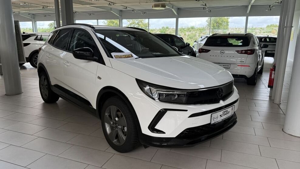 Opel Grandland (X) 15.739 km 26.490 € Wilhelmshaven 26389