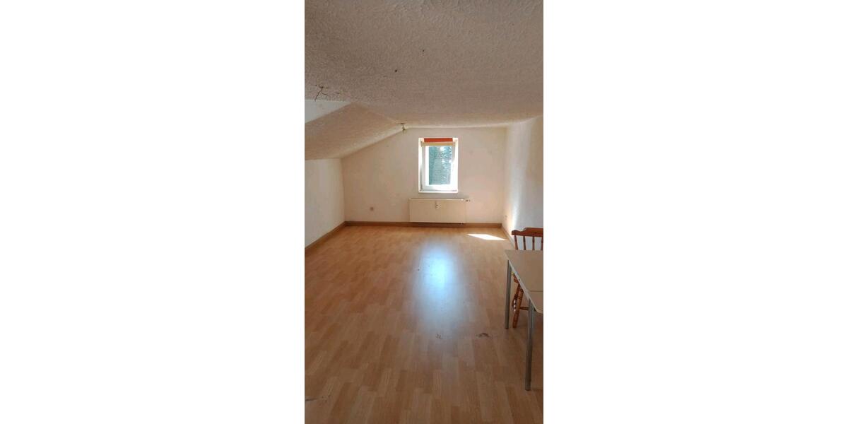 Dachgeschoßwohnung Ebersbach-Neugersdorf Neugersdorf - 2 Zimmer, 70 m&sup2;, 495&euro; | Angebot:26207317