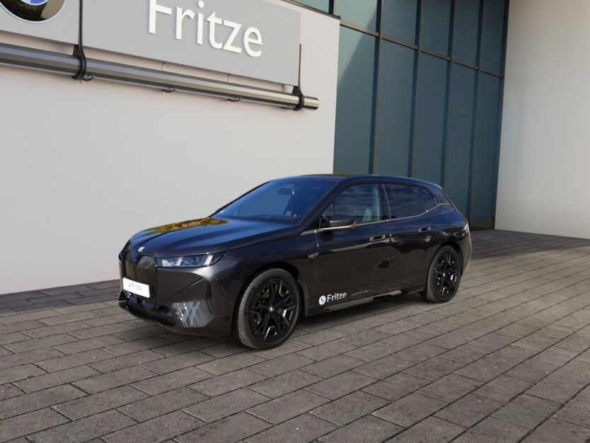 BMW iX 7.000 km 83.040 € Sangerhausen 06526