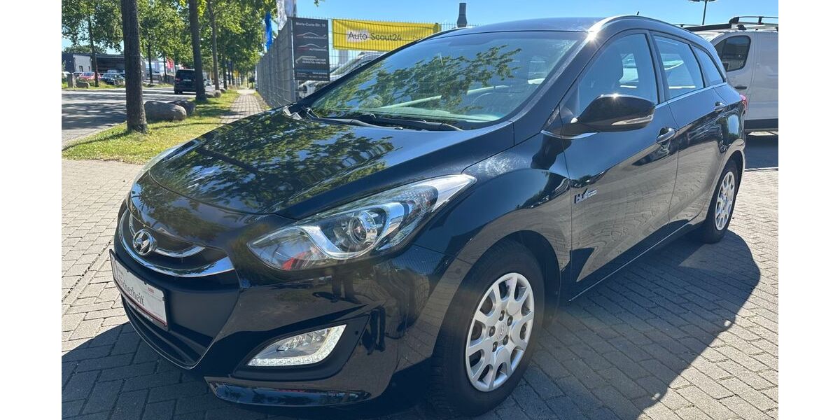 Hyundai i30 89.900 km 9.790 &euro; Schleswig 24837