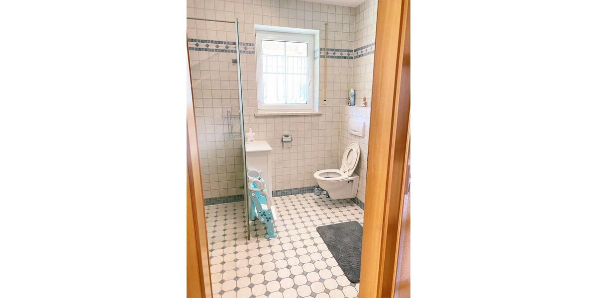 Einfamilienhaus Altenmünster - 6 Zimmer, 225 m&sup2;, 1.900&euro; | Angebot:24610377