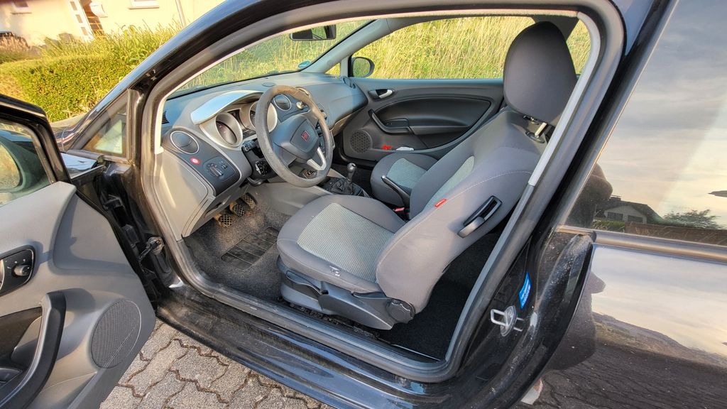 Seat Ibiza 209.000 km 1.950 &euro; Mülheim-Kärlich 56218
