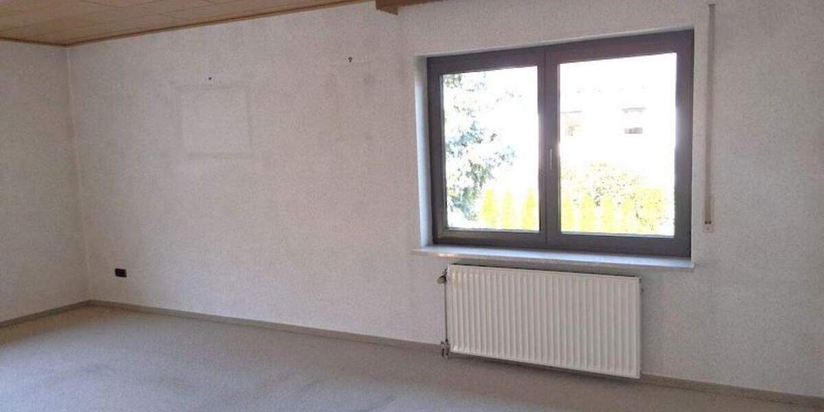 689.000,- für 200 qm Haus mit Potential für zwei Wohneinheiten oder für Selbständigkeit (z.B. Büro) 5 zimmer