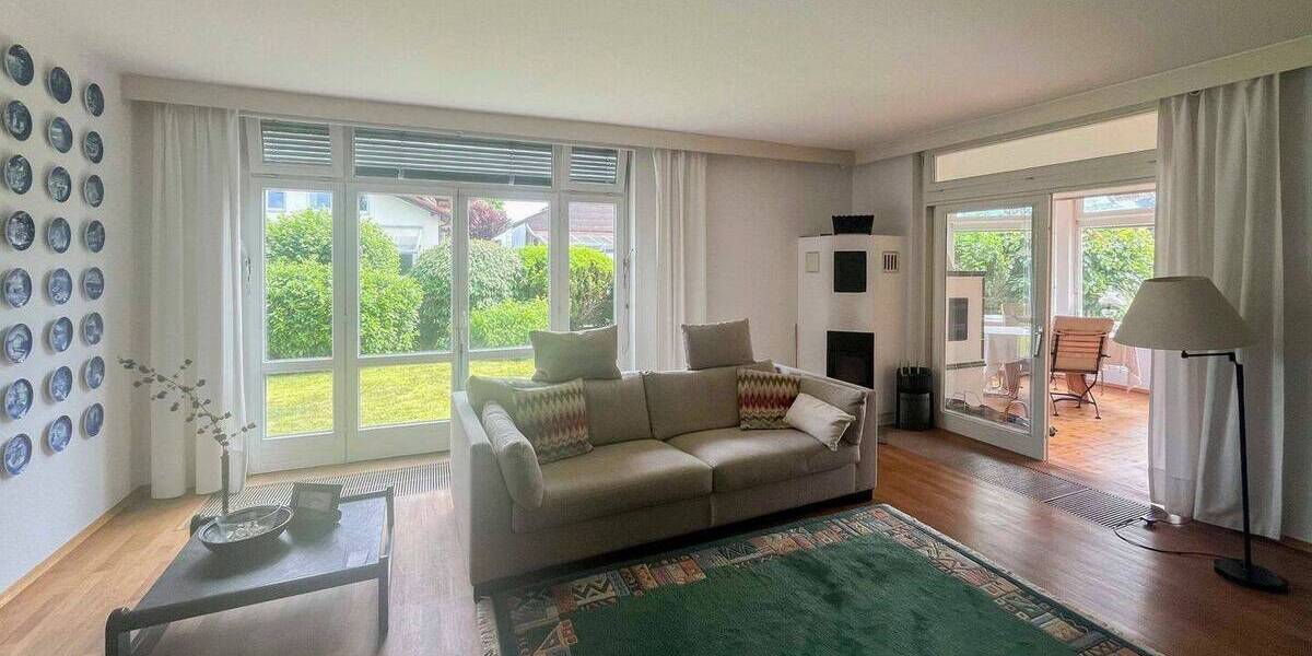 Einfamilienhaus Burghausen - 9 Zimmer, 315 m&sup2;, 720.000&euro; | Angebot:26451459