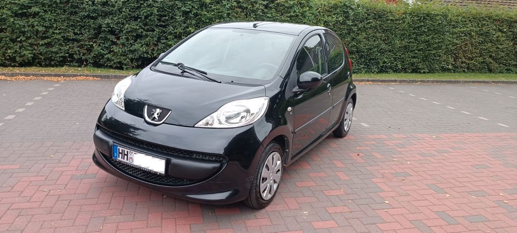 Peugeot 107 123.005 km 2.300 € Halstenbek 25469