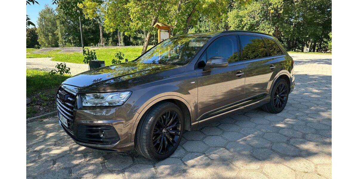 Audi Q7 320.000 km 17.444 &euro; Zittau 02763