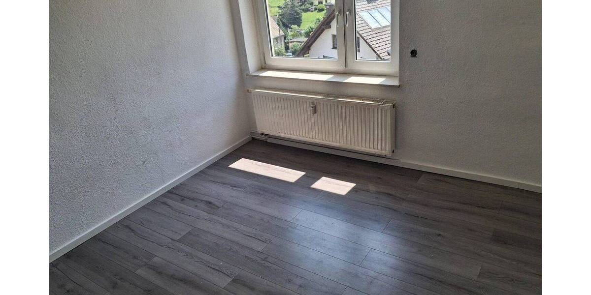 Etagenwohnung Drebach OT Venusberg Venusberg - 3 Zimmer, 75 m&sup2;, 400&euro; | Angebot:26916862