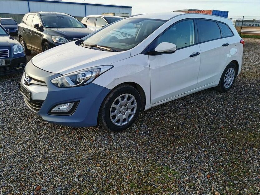 i30